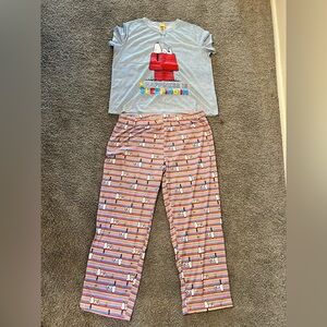NWOT Woman’s Peanuts Pajamas Set with Snoopy Print - Gray and Pink
